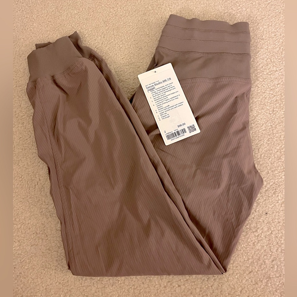 Lululemon Dance Studio MR 7/8 Jogger Taupetastic